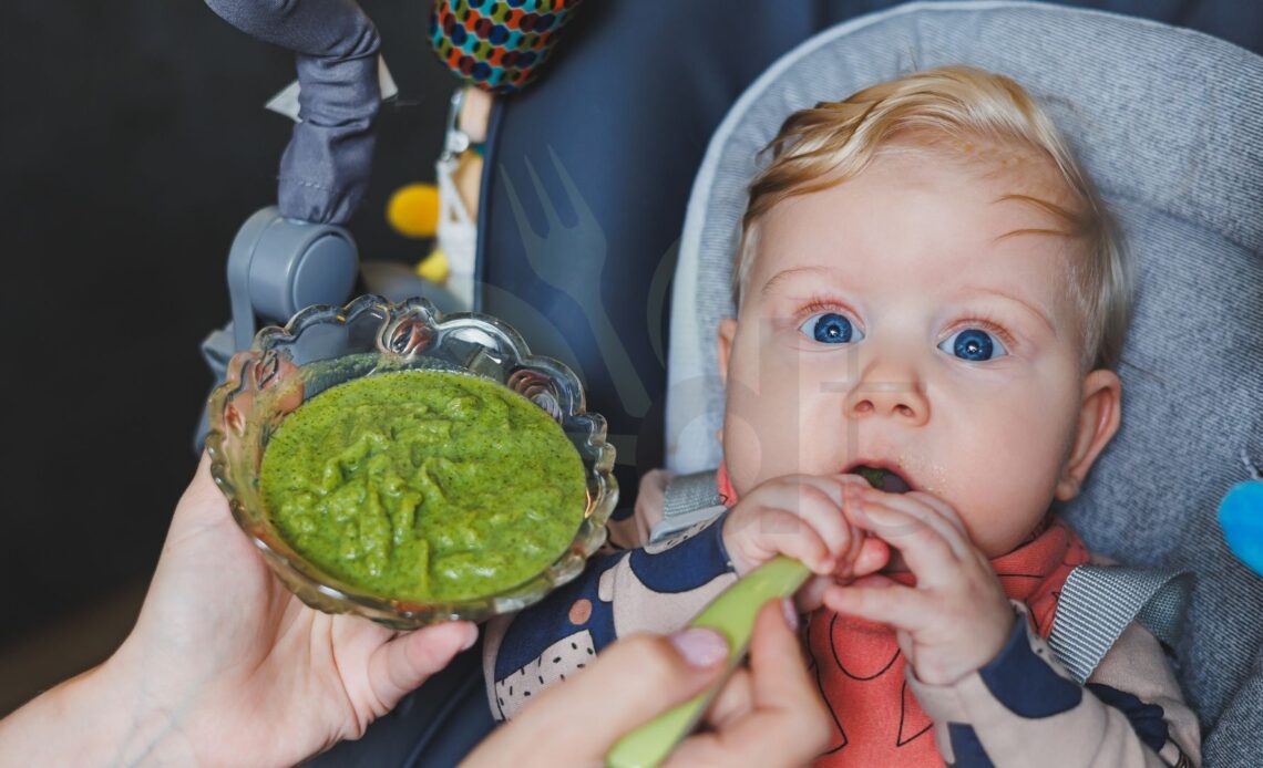 Ek gıda sürecinde nelere dikkat edilmesi gereklidir? Ek gıda da hangi besinler verirlir?