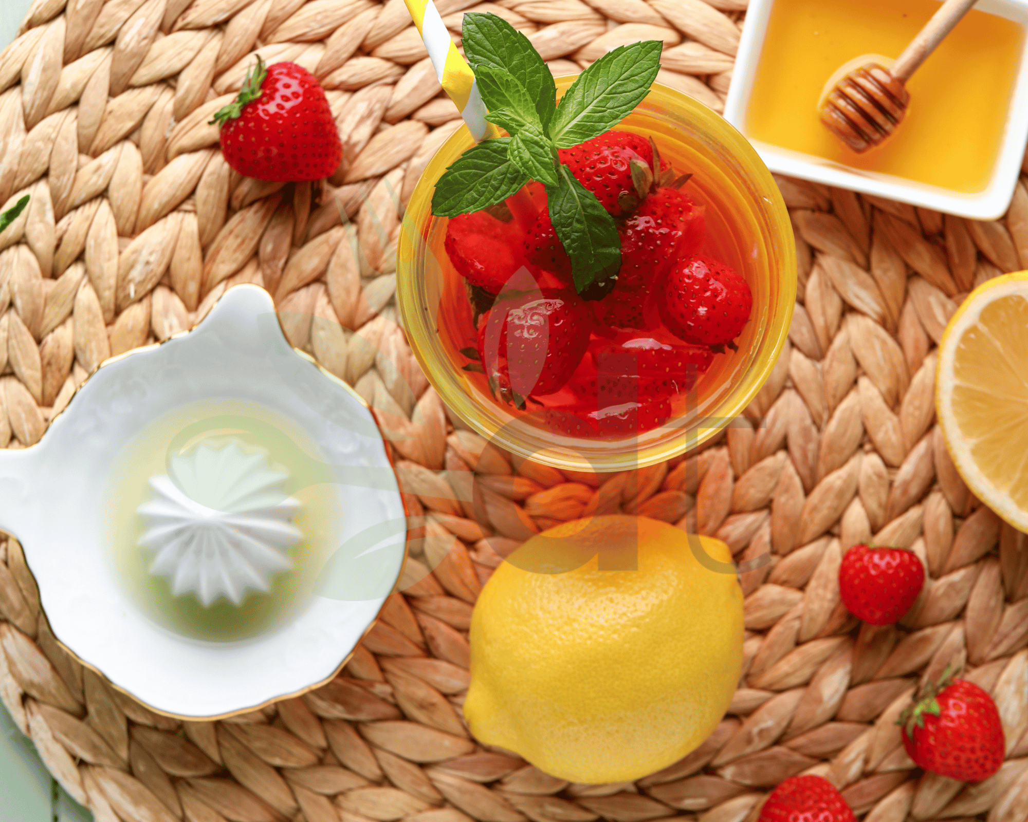 Ballı Çilekli Diyet Limonata